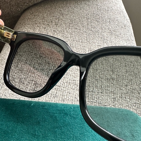 Oversized Gucci Sunglasses - Picture 7 of 8